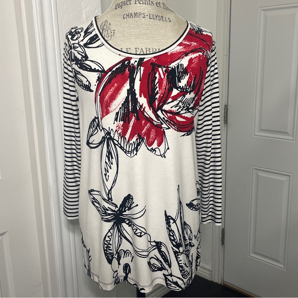 Chico’s Zenergy Black & White Stripe Floral Mix Print Tee - Small